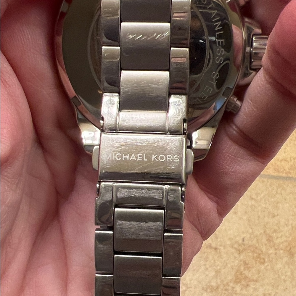 Michael Kors Wren Chronograph MK5837 stainless steel ladies watch - Picture 3 of 6